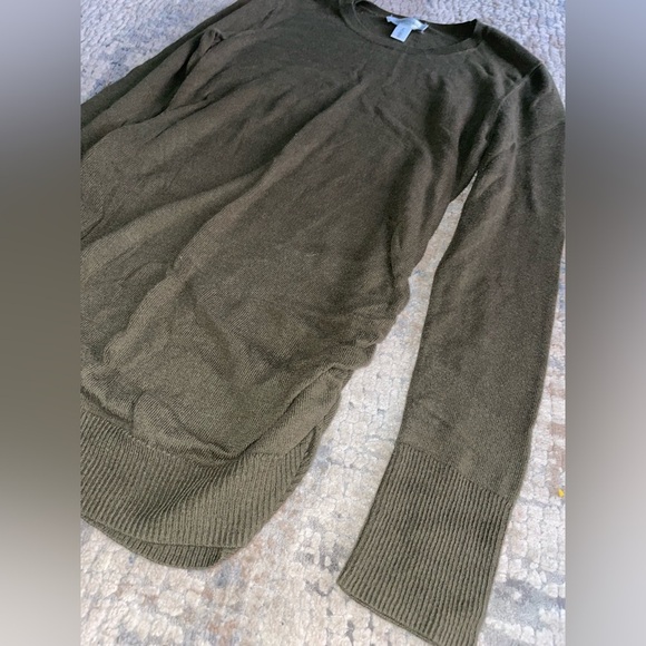 Motherhood Maternity Olive Green Long Sleeve Sweater size small petite - Picture 2 of 3